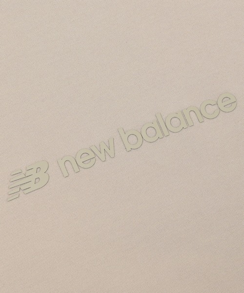 NEW BALANCE(ニューバランス)の「MET24 Bracelet Sleeve Pullover(Tシャツ/カットソー・レディース・ブラック/ライトベージュ/インディゴブルー・LARGE/MEDIUM/SMALL)」の18枚目の写真