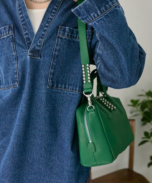 イアパピヨネ　スタッズボストンバッグ 本革/ショルダー付き》スタッズボストンバッグ（ボストンバッグ）｜ear