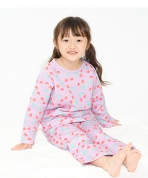 Kids Foret（キッズフォーレ）の「さくらんぼ総柄長袖キルトパジャマ（ルームウェア/パジャマ）」