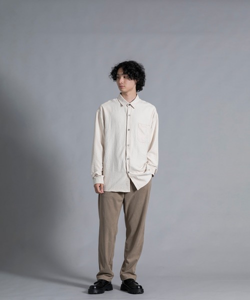 aimoha(アイモハ)の「aimoha men Textured Chic Shirt(シャツ/ブラウス・メンズ・グリーン/ブラック/ライトベージュ・MEDIUM/LARGE/X-LARGE/XX-LARGE)」の5枚目の写真