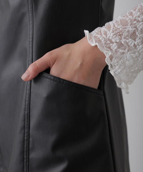 FREE'S MART（フリーズマート）の「フロントジップ合皮ミニジャンスカ（ワンピース・レディース・ブラック・SMALL/MEDIUM）」の12枚目の写真