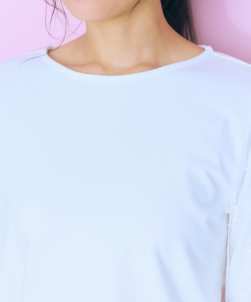 marun(マルン)の「<大きいサイズ> レースドッキングトップス marun(Tシャツ/カットソー・レディース・アイボリー/ブラック・L/5L/4L/3L/LL)」の14枚目の写真