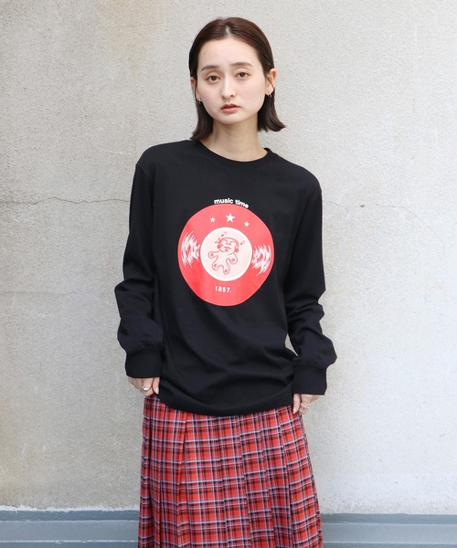 UNIT CHEST(ユニットチェスト)の「【UNIT CHEST】unique unisex long sleeve T-shirt/ユニークユニセックス ロンT OIF designer eggs コラボ Record by KOTONA TATEISHI(Tシャツ/カットソー・レディース・ホワイト/杢グレー/ブラック・L/M/S)」の2枚目の写真
