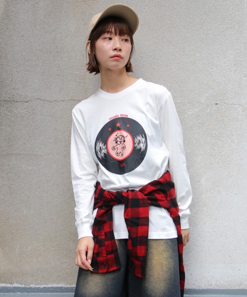 UNIT CHEST(ユニットチェスト)の「【UNIT CHEST】unique unisex long sleeve T-shirt/ユニークユニセックス ロンT OIF designer eggs コラボ Record by KOTONA TATEISHI(Tシャツ/カットソー・レディース・ホワイト/杢グレー/ブラック・L/M/S)」の6枚目の写真