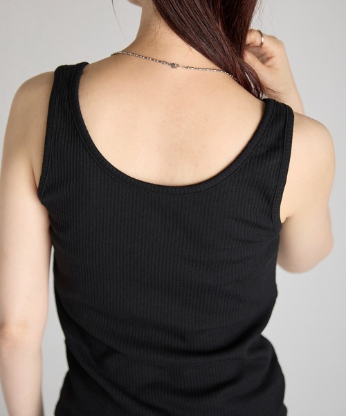 Fizz(フィズ)の「【Fizz/フィズ】 前後2Way リブタンクトップ(タンクトップ・レディース・ブラック/ホワイト×ブラック/ホワイト/グレイッシュベージュ・FREE)」の6枚目の写真