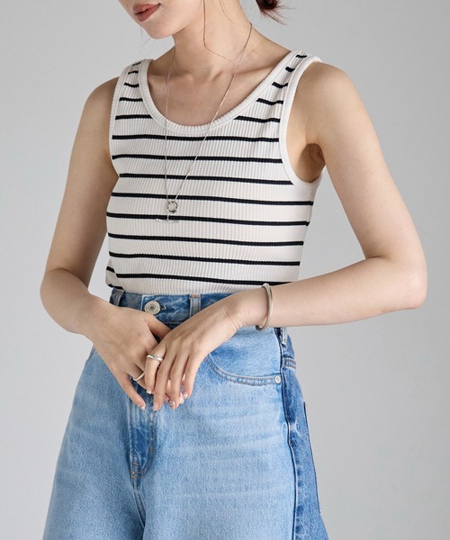 Fizz(フィズ)の「【Fizz/フィズ】 前後2Way リブタンクトップ(タンクトップ・レディース・ブラック/ホワイト×ブラック/ホワイト/グレイッシュベージュ・FREE)」の17枚目の写真