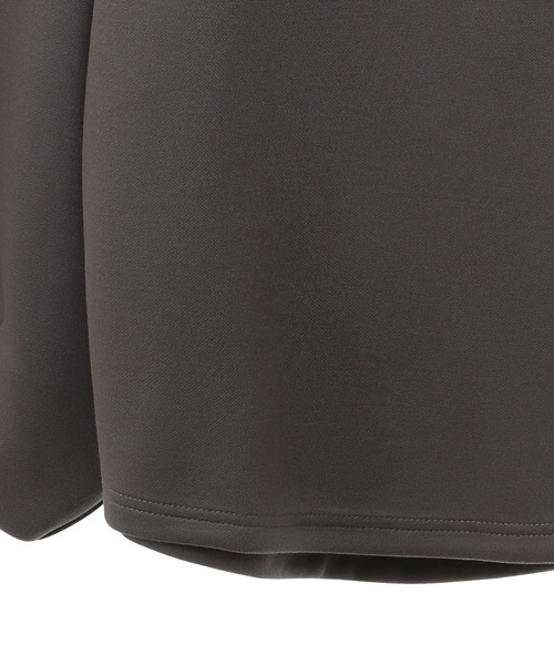 ESCAR（エスカー）の「■ESCAR　リボンコード刺繍プルオーバー（Tシャツ/カットソー・レディース・チャコールグレー/ベージュ・FREE）」の19枚目の写真