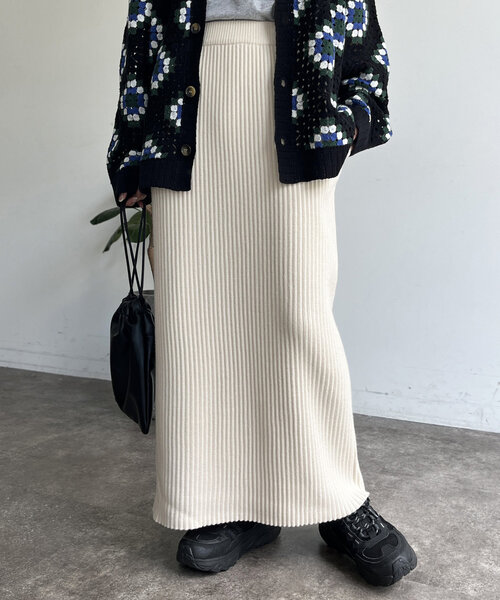 CPCM(シーピーシーエム)の「しっかりリブナロースカート(スカート・レディース・チャコールグレー/アイボリー/ブラック/オレンジ・SMALL/MEDIUM)」の12枚目の写真