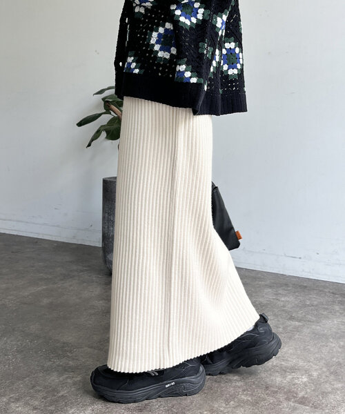 CPCM(シーピーシーエム)の「しっかりリブナロースカート(スカート・レディース・チャコールグレー/アイボリー/ブラック/オレンジ・SMALL/MEDIUM)」の13枚目の写真