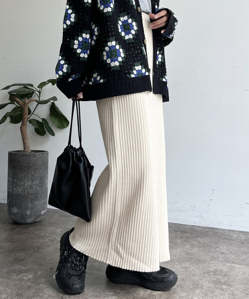 CPCM(シーピーシーエム)の「しっかりリブナロースカート(スカート・レディース・チャコールグレー/アイボリー/ブラック/オレンジ・SMALL/MEDIUM)」の15枚目の写真