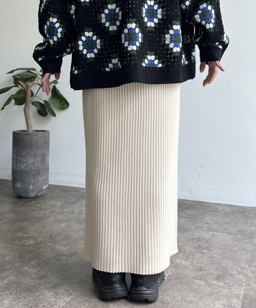 CPCM(シーピーシーエム)の「しっかりリブナロースカート(スカート・レディース・チャコールグレー/アイボリー/ブラック/オレンジ・SMALL/MEDIUM)」の18枚目の写真