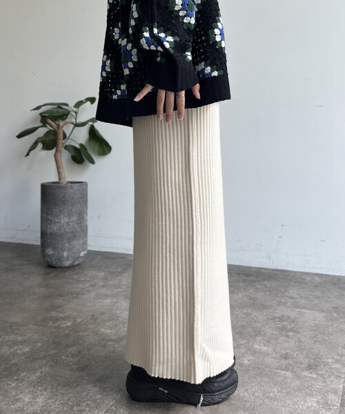 CPCM(シーピーシーエム)の「しっかりリブナロースカート(スカート・レディース・チャコールグレー/アイボリー/ブラック/オレンジ・SMALL/MEDIUM)」の19枚目の写真