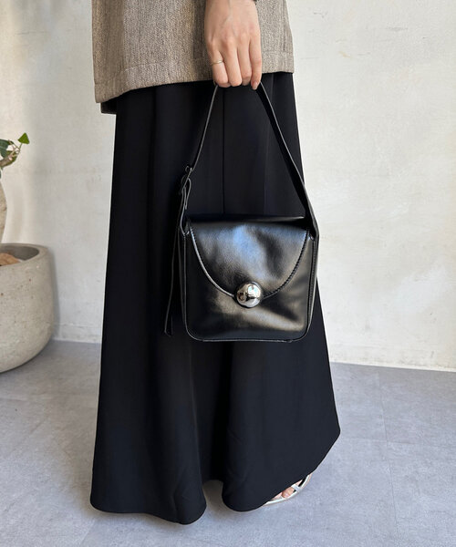 DouDou（ドゥドゥ）の「【WEB限定】ミディアムセミショルダーバッグ（ショルダーバッグ・レディース・ブラック/ブラウン/レッド・FREE）」の5枚目の写真