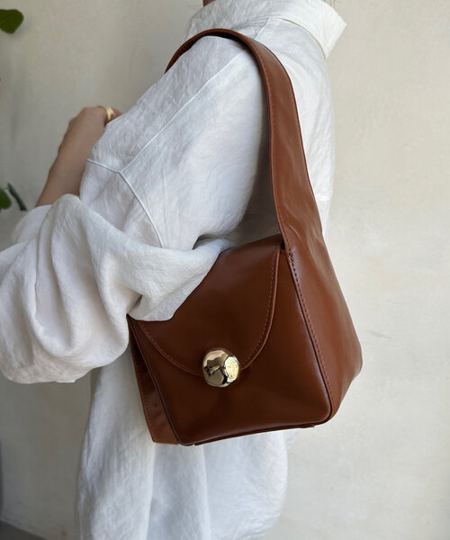 DouDou（ドゥドゥ）の「【WEB限定】ミディアムセミショルダーバッグ（ショルダーバッグ・レディース・ブラック/ブラウン/レッド・FREE）」の15枚目の写真