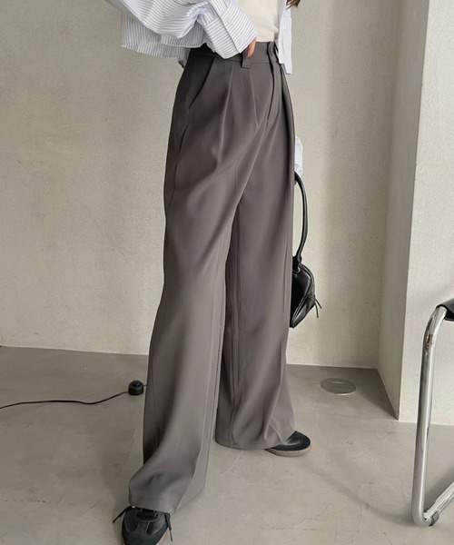 TIGHTBOOTH グレー スラックス ウエストベルト付き セール】太めのウエストベルトがアクセント！ 2タック スラックス