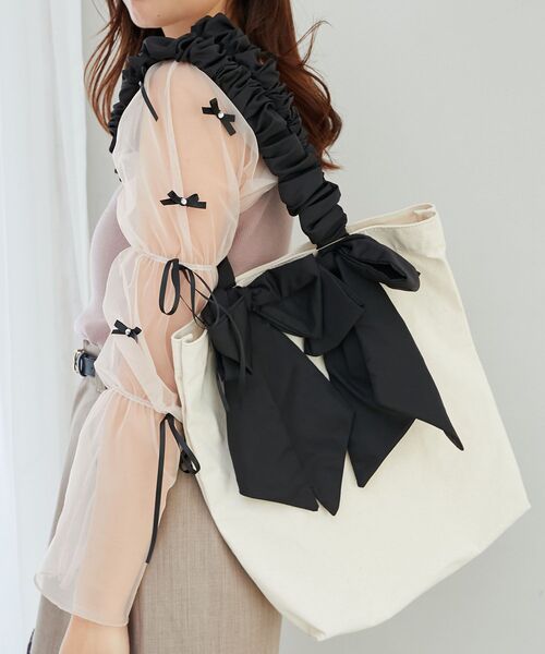 MAJESTIC LEGON(マジェスティックレゴン)の「ギャザーハンドルリボントート(トートバッグ・レディース・ブラック/ボルドー・FREE)」の1枚目の写真