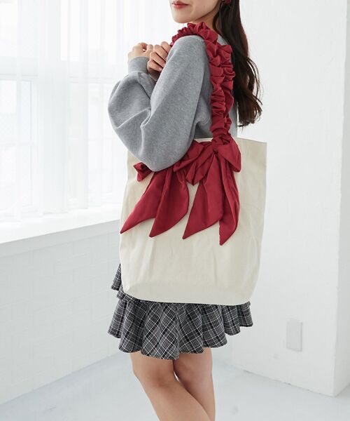 MAJESTIC LEGON(マジェスティックレゴン)の「ギャザーハンドルリボントート(トートバッグ・レディース・ブラック/ボルドー・FREE)」の5枚目の写真