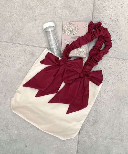 MAJESTIC LEGON(マジェスティックレゴン)の「ギャザーハンドルリボントート(トートバッグ・レディース・ブラック/ボルドー・FREE)」の7枚目の写真