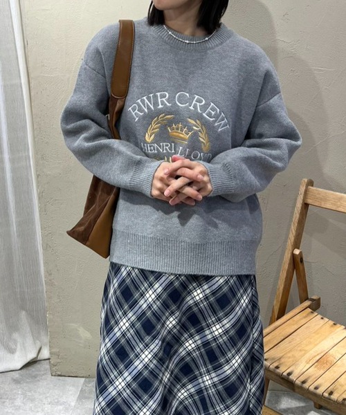 mebole(メボレ)の「クラウン刺繍ニット(ニット/セーター・レディース・ネイビー/グレー/アイボリー・FREE)」の20枚目の写真