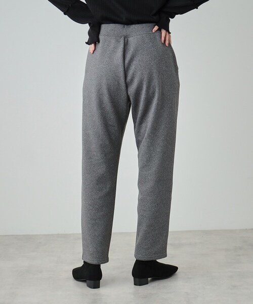 SHOO・LA・RUE(シューラルー)の「◆【SHOO WARM】あったか裏起毛 ふわふわもちもち ストレッチ テーパードパンツ(その他パンツ・レディース・ダークグレー/アイボリー/ブラック/ブラウン系・01/02/03/04)」の14枚目の写真