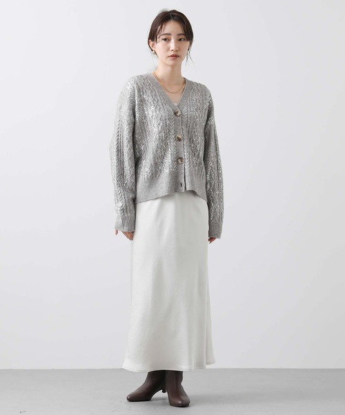 Gready Brilliant（グレディブリリアン）の「箔プリントケーブルVネックカーディガン（カーディガン/ボレロ・レディース・グレイッシュベージュ/アイボリー・FREE）」の16枚目の写真