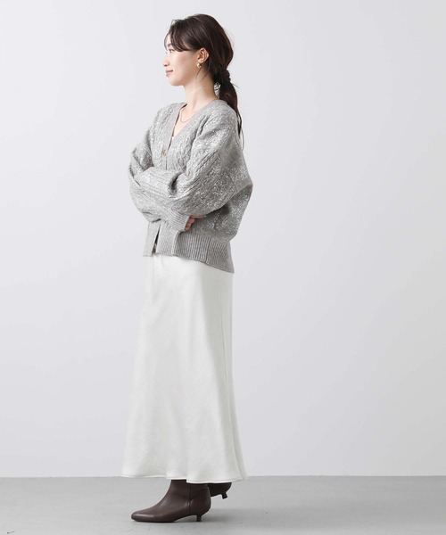 Gready Brilliant（グレディブリリアン）の「箔プリントケーブルVネックカーディガン（カーディガン/ボレロ・レディース・グレイッシュベージュ/アイボリー・FREE）」の17枚目の写真