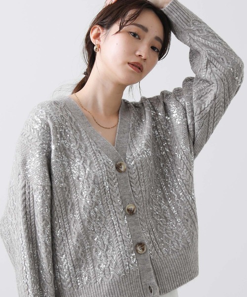 Gready Brilliant（グレディブリリアン）の「箔プリントケーブルVネックカーディガン（カーディガン/ボレロ・レディース・グレイッシュベージュ/アイボリー・FREE）」の13枚目の写真