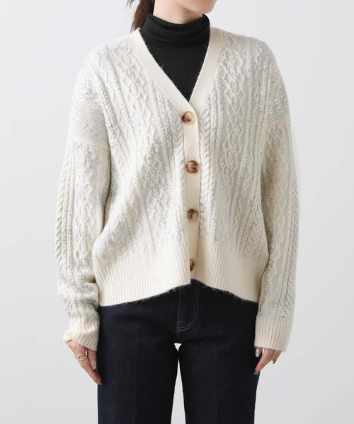 Gready Brilliant（グレディブリリアン）の「箔プリントケーブルVネックカーディガン（カーディガン/ボレロ・レディース・グレイッシュベージュ/アイボリー・FREE）」の14枚目の写真