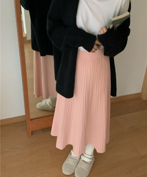 ソフトプリーツAラインニットスカート（スカート）｜Diosfront（ディオスフロント）