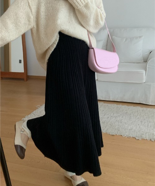 ソフトプリーツAラインニットスカート（スカート）｜Diosfront（ディオスフロント）
