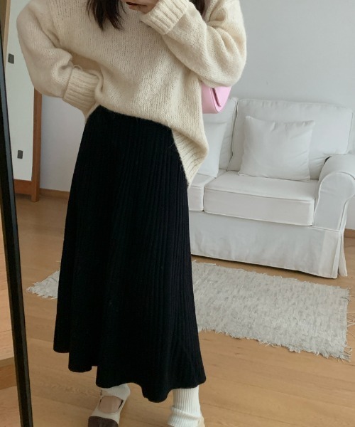 ソフトプリーツAラインニットスカート（スカート）｜Diosfront（ディオスフロント）