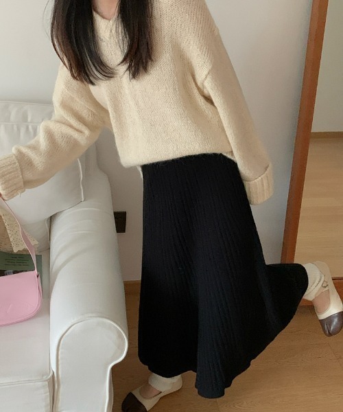 ソフトプリーツAラインニットスカート（スカート）｜Diosfront（ディオスフロント）