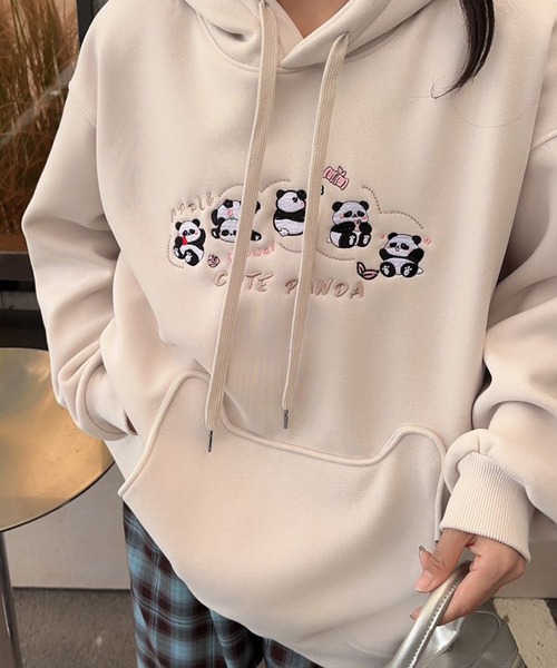 aimoha（アイモハ）の「裏起毛刺繍プルオーバーパーカー（パーカー・レディース・ワインレッド/ベージュ/ブラック/杢グレー・FREE）」の10枚目の写真