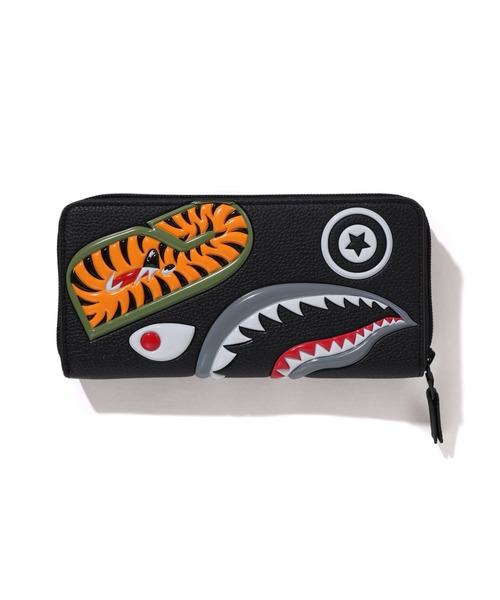 A BATHING APE（アベイシングエイプ）の「SHARK LONG WALLET