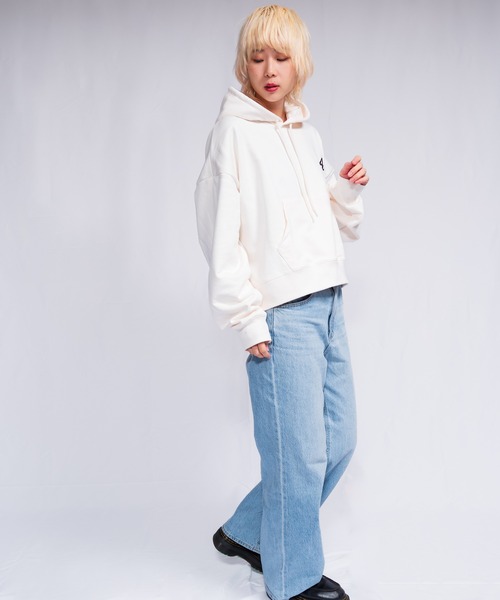 Alite cloth(アリーテクロス)の「ワンポイント刺繍パーカー(パーカー・レディース・ブラック/ホワイト/ネイビー/ベージュ・L/M)」の7枚目の写真