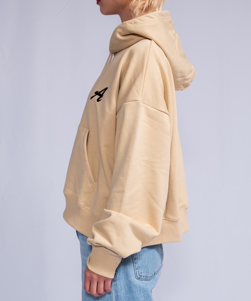 Alite cloth(アリーテクロス)の「ワンポイント刺繍パーカー(パーカー・レディース・ブラック/ホワイト/ネイビー/ベージュ・L/M)」の12枚目の写真
