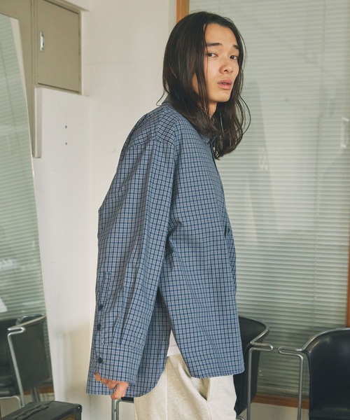 Unblend(アンブレンド)の「【Unblend】アソート レギュラーカラー オーバーサイズシャツ(シャツ/ブラウス・レディース・ブラック/イエロー/ネイビー/グレー・FREE)」の5枚目の写真