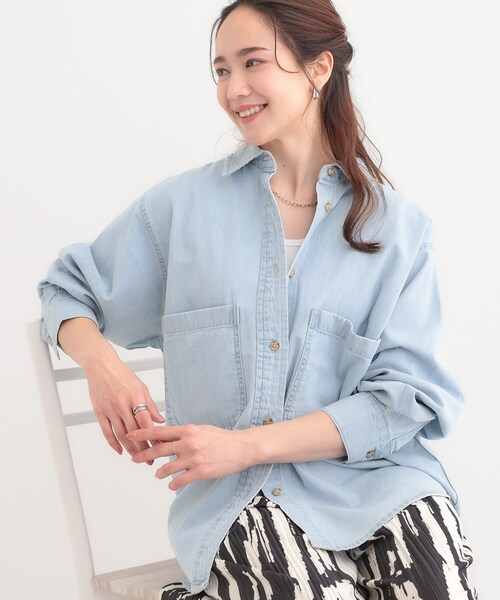 Cutie Blonde（キューティーブロンド）の「【洗える/S-LL】BIGポケット オーバーサイズデニムシャツ（シャツ/ブラウス・レディース・ライトブルー/ネイビー/ブルー・03/02/01/04）」の2枚目の写真