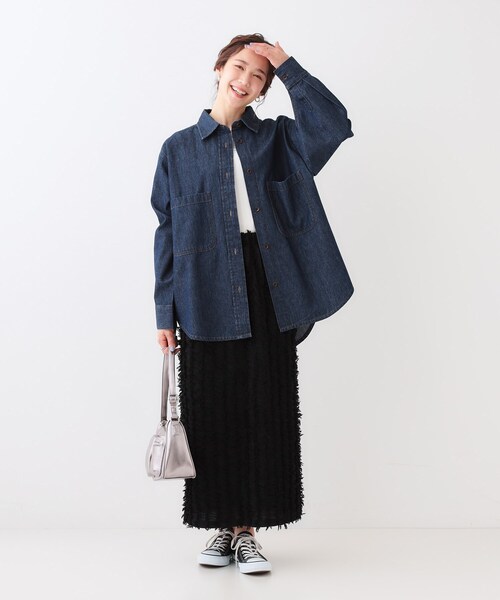 Cutie Blonde（キューティーブロンド）の「【洗える/S-LL】BIGポケット オーバーサイズデニムシャツ（シャツ/ブラウス・レディース・ライトブルー/ネイビー/ブルー・03/02/01/04）」の14枚目の写真
