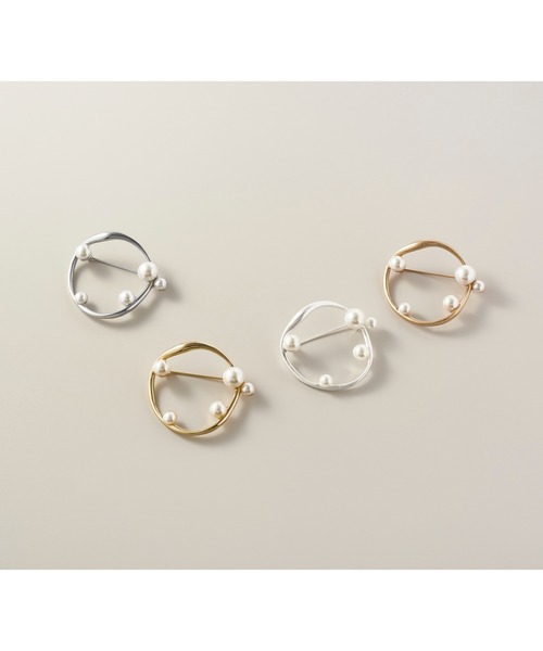 GOLDY(ゴールディ)の「ランダム パール サークル ブローチ(ブローチ/コサージュ・レディース・ゴールド/シルバー/ゴールド系その他/シルバー系その他・FREE)」の10枚目の写真