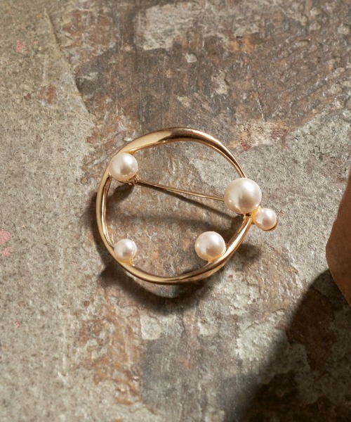 GOLDY(ゴールディ)の「ランダム パール サークル ブローチ(ブローチ/コサージュ・レディース・ゴールド/シルバー/ゴールド系その他/シルバー系その他・FREE)」の16枚目の写真