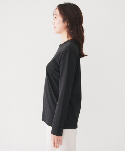 UNTITLED(アンタイトル)の「ドライタッチ ロングスリーブTシャツ(Tシャツ/カットソー・レディース・オフホワイト/チャコールグレー・44/48/00/01/02/03/04)」の14枚目の写真