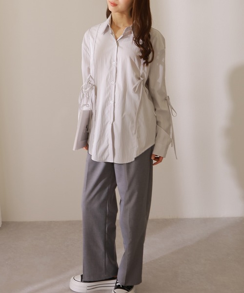 Lace Ladies(レースレディース)の「ソリッドカラー ドロスト付き オーバーサイジング 長袖 ブラウス(シャツ/ブラウス・レディース・ライトグレー/ベージュ/ブラック/チャコールグレー・FREE/S)」の6枚目の写真