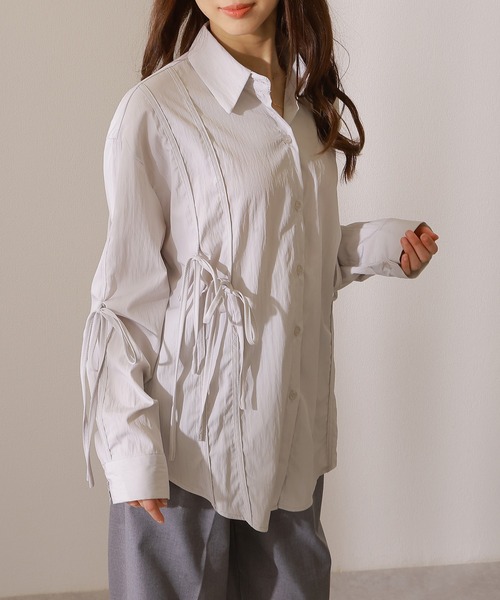 Lace Ladies(レースレディース)の「ソリッドカラー ドロスト付き オーバーサイジング 長袖 ブラウス(シャツ/ブラウス・レディース・ライトグレー/ベージュ/ブラック/チャコールグレー・FREE/S)」の7枚目の写真