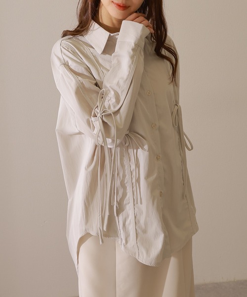 Lace Ladies(レースレディース)の「ソリッドカラー ドロスト付き オーバーサイジング 長袖 ブラウス(シャツ/ブラウス・レディース・ライトグレー/ベージュ/ブラック/チャコールグレー・FREE/S)」の11枚目の写真