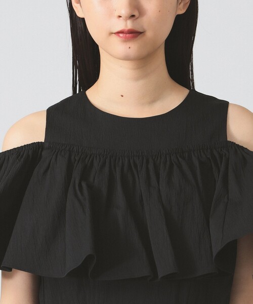 Ray BEAMS(レイビームス)の「フリル オフショルダー ワンピース(ワンピース・レディース・モカ/ブラック・0/1)」の20枚目の写真