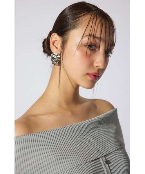 rienda（リエンダ）の「フラワーモチーフピアス（ピアス（両耳用）・レディース・ゴールド/シルバー・FREE）」の8枚目の写真