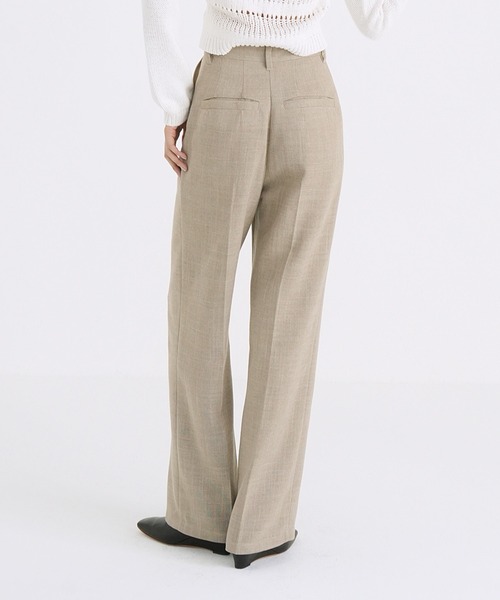 CLANE(クラネ)の「CENTER CLEASE STRAIGHT PANTS(その他パンツ・レディース・ベージュ/アイボリー/ネイビー・2/1/0)」の10枚目の写真