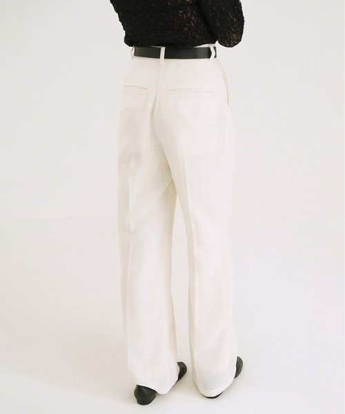CLANE(クラネ)の「CENTER CLEASE STRAIGHT PANTS(その他パンツ・レディース・ベージュ/アイボリー/ネイビー・2/1/0)」の22枚目の写真