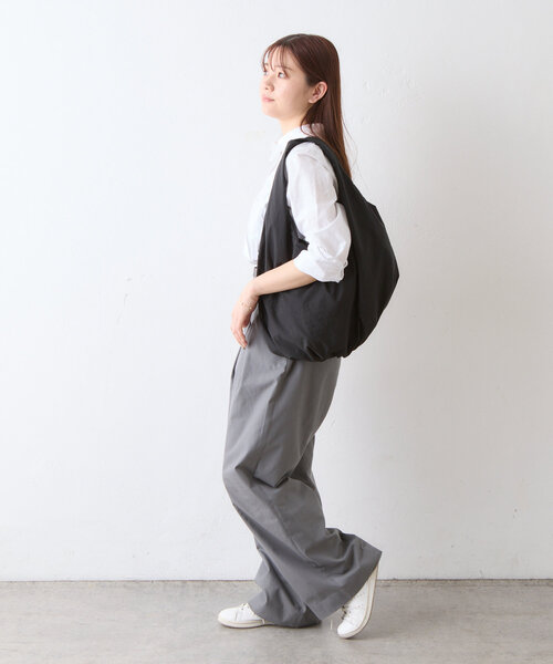 Actually（アクチュアリー）の「ナイロンギャザーマルシェバッグ（トートバッグ・レディース・アイボリー/ブラック/グリーン・0）」の22枚目の写真